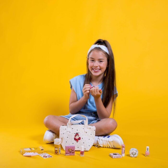 Miss Nella     Canvas Bags Of Wonders