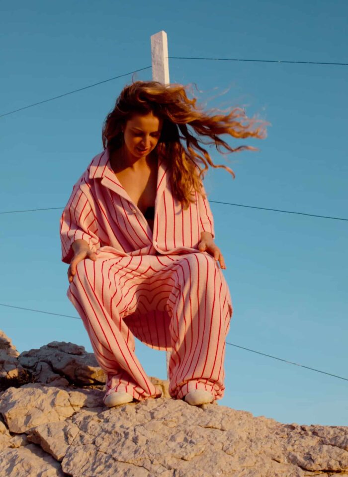 Bongusta    Naram Oversized Shirt   Baby Roze & Ski Patrol Rood
